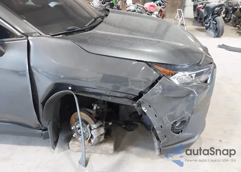 2019 Toyota Rav4 Xle from USA, damaged, VIN 2T3P1RFV3KC060518